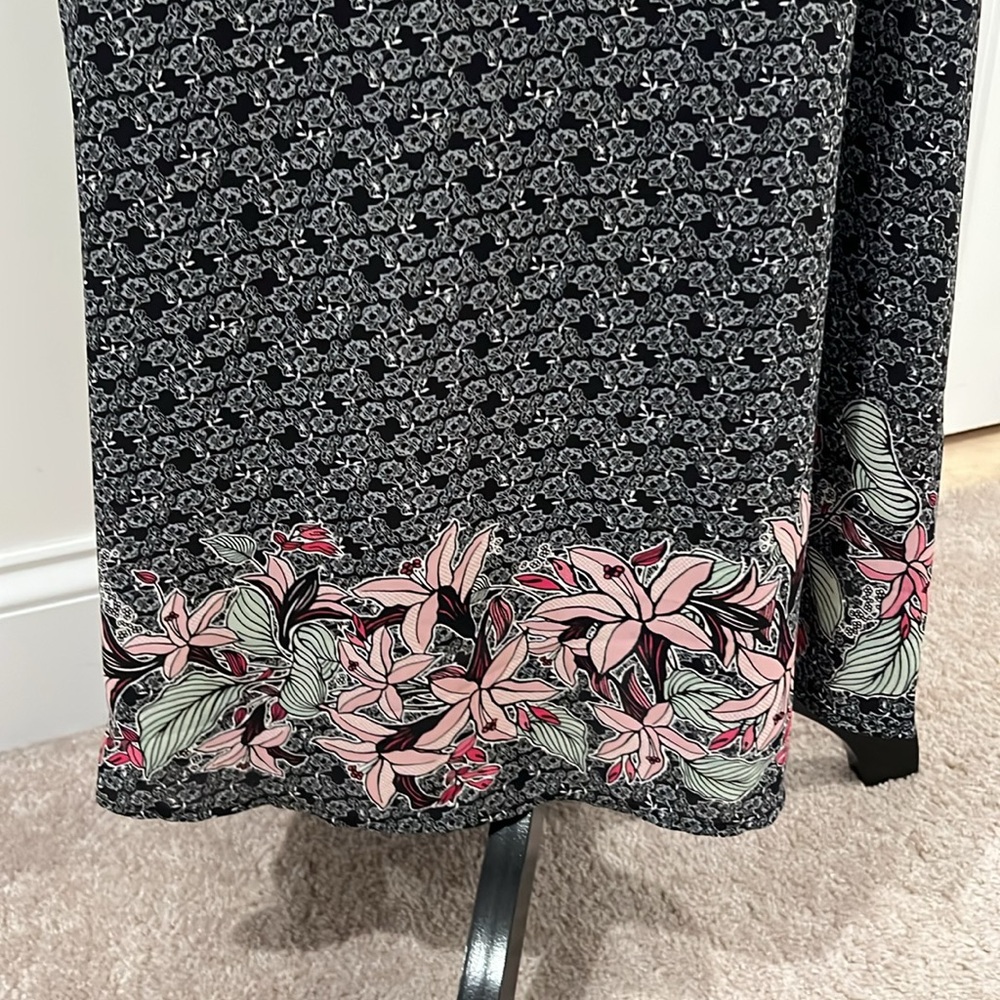 Max Studio Floral Print Wrap Maxi Dress - Picture 6 of 12